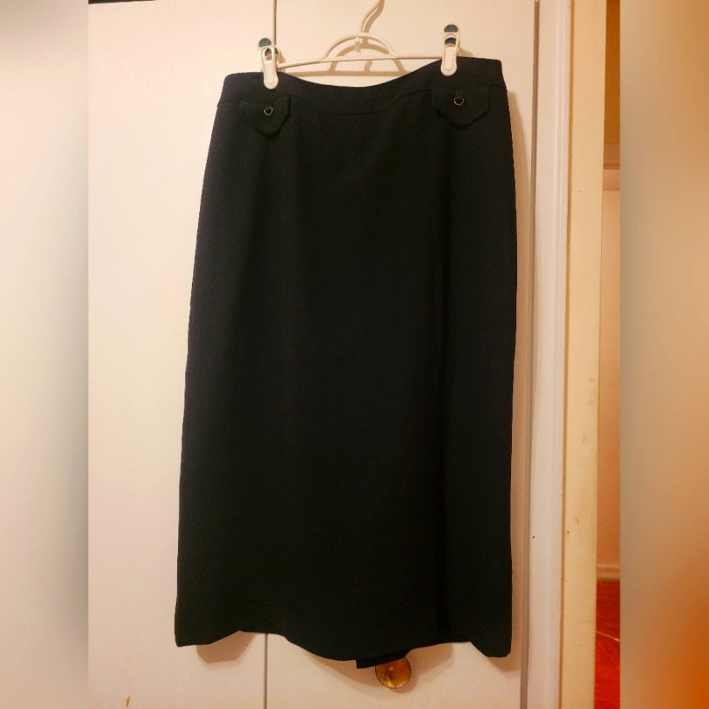 Vintage Tradition Black Midi Skirt Size 16 – Made in Canada, Modest Office Wear